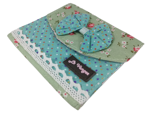 PORTA ABSORVENTE VERDE ÁGUA COM RENDA E 3 COMPARTIMENTOS - TAM: (11,00 x 9,00) cm -  REF:11410105-VD