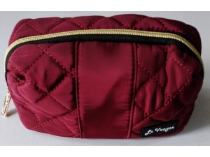 NECESSAIRE DE POLIÉSTER  MATELASSÊ VINHO FORMATO RETANGULAR E ZÍPER METÁLICO - LE VANGEE